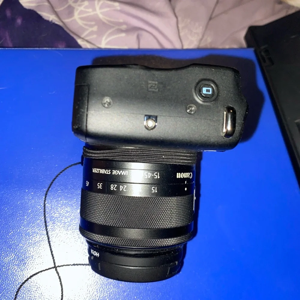 Canon EOS M10 Black Mirrorless Camera